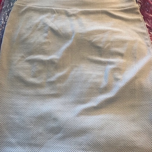 Skirt - Picture 3 of 4